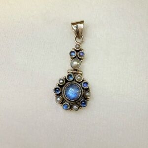 🌙MOONSTONE PEARL🦪